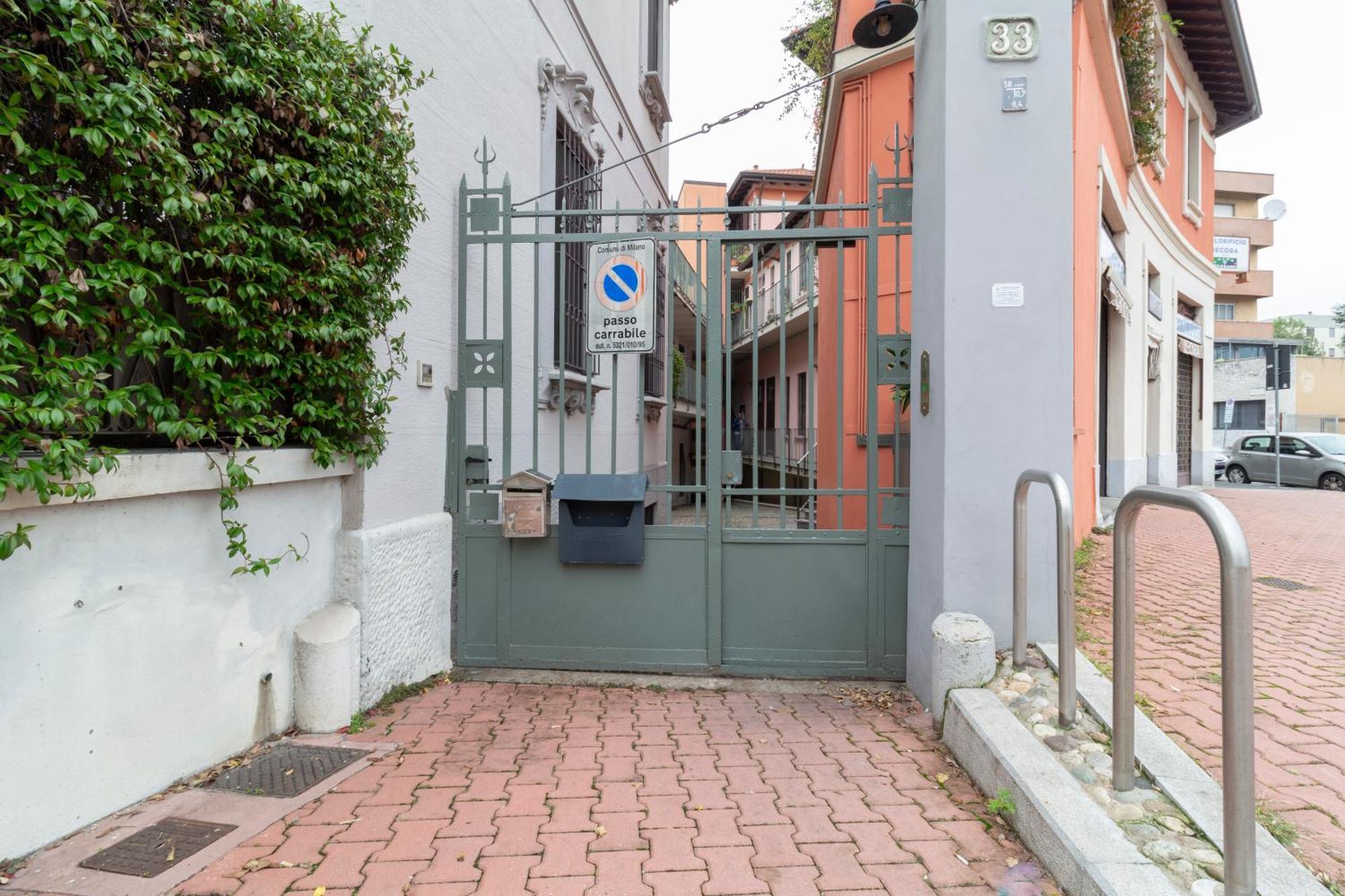 Luxloft Navigli - 2 Bathrooms - Free Parking Appartement